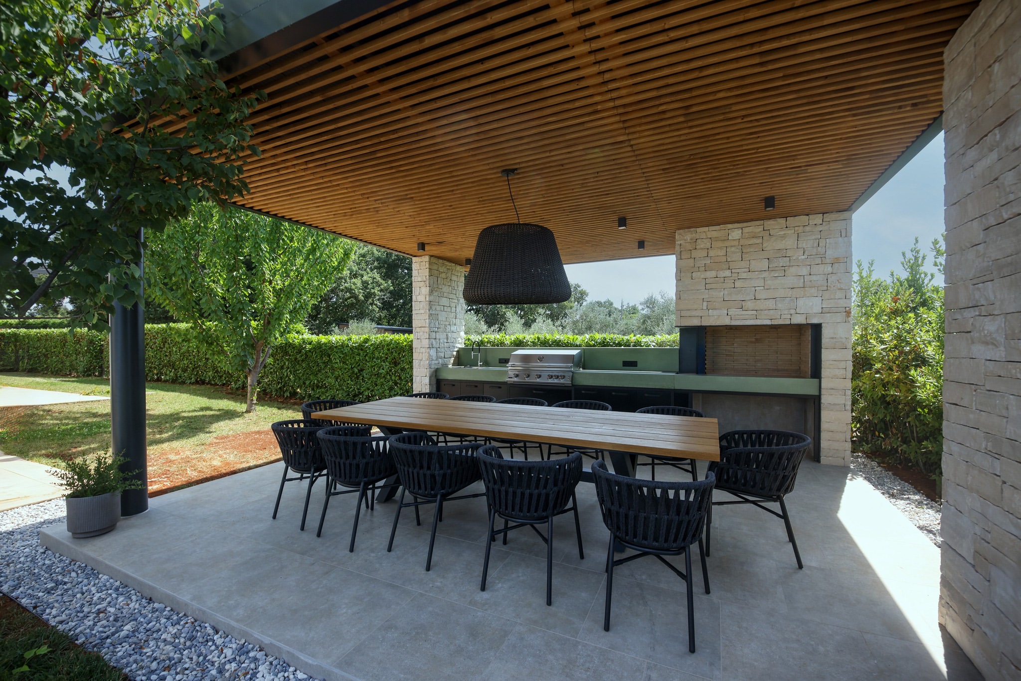 Outdoor Kitchen